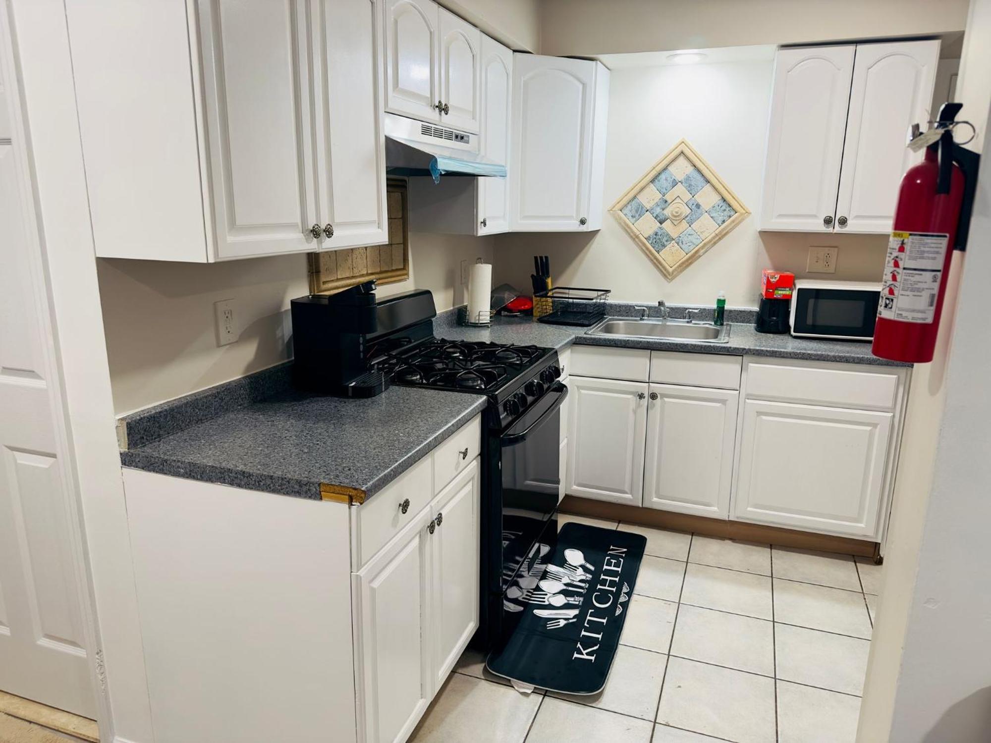 Cosy Bedroom 6 Minutes To Ewr Prudential Hotels Pen Station Newark Eksteriør bilde